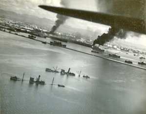 attack-manilla-bay-uss-essex.jpeg