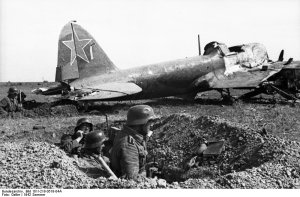 German-solders-defending-a-captured-soviet-airfield-1942-01.jpg